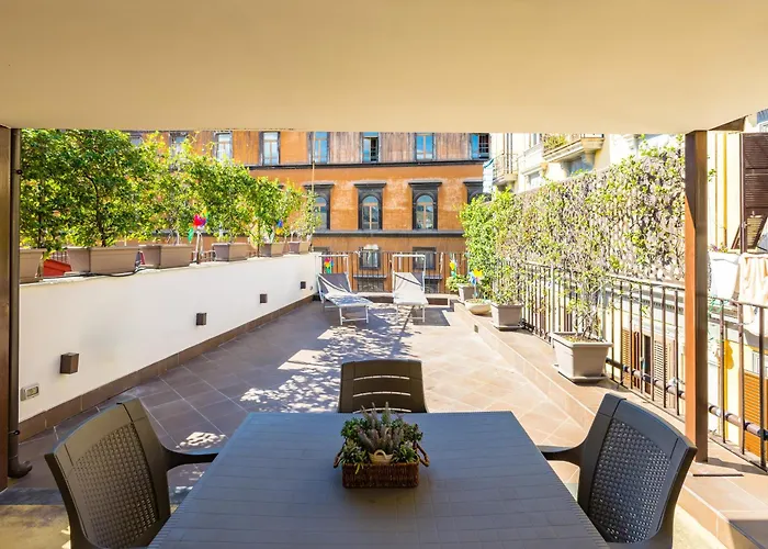 Golden Terrace At Historical Center By Napoliapartments